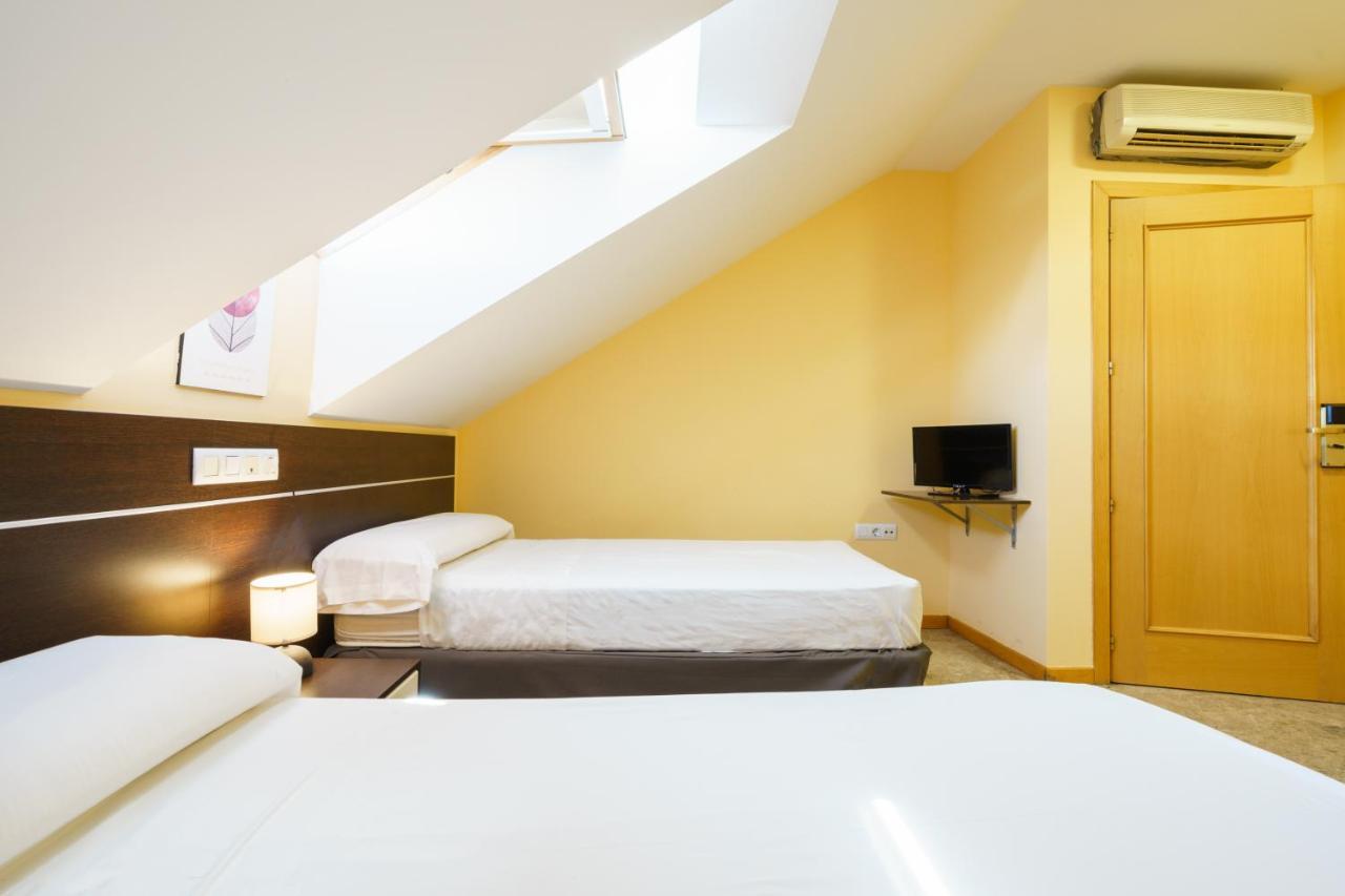 Hostal Frasca By Vivere Stays ซิวดัดเรอัล ภายนอก รูปภาพ
