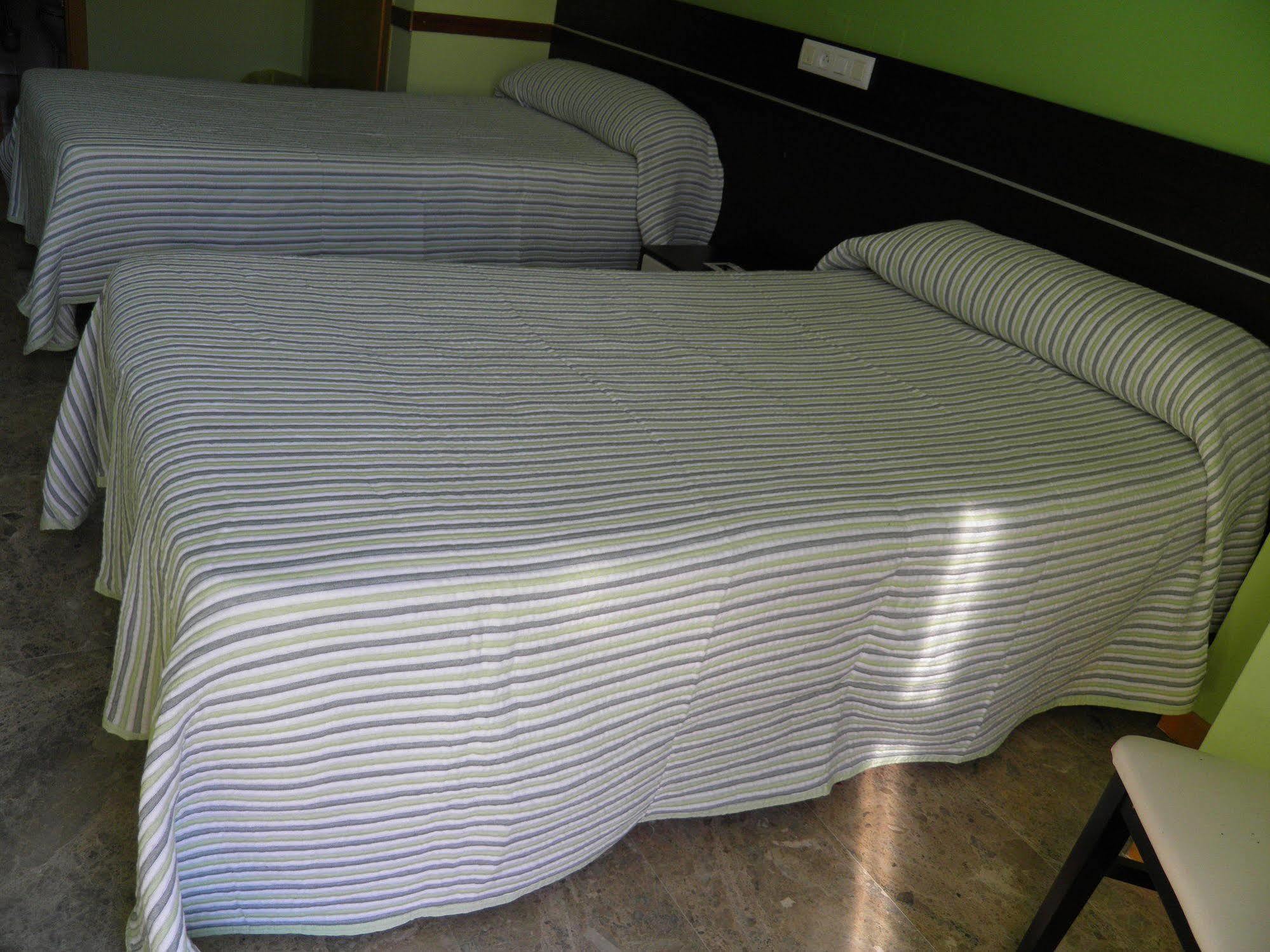 Hostal Frasca By Vivere Stays ซิวดัดเรอัล ภายนอก รูปภาพ